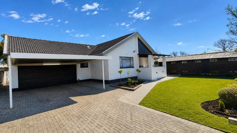 4 Bedroom Property for Sale in Bayswater Free State